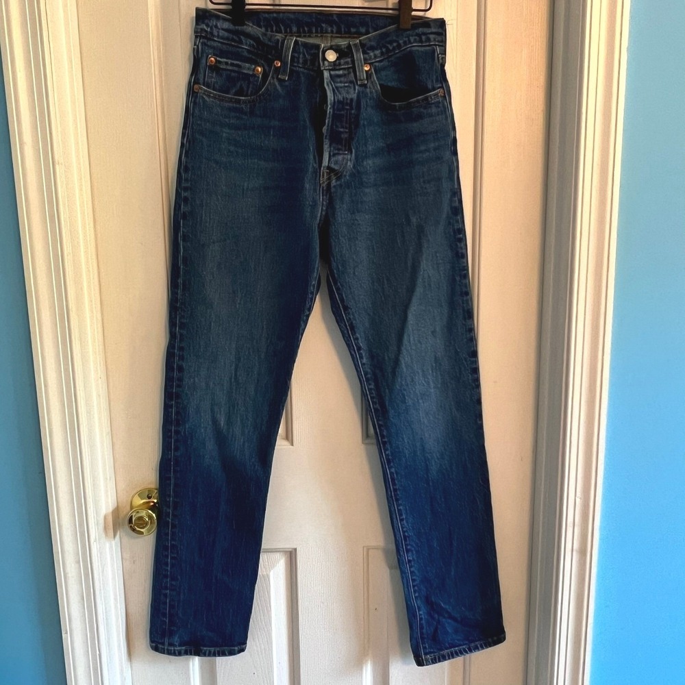 Levis 501 Original Fit Jeans Womens 27x30 Medium Wash Straight Leg Button Fly - Picture 2 of 11